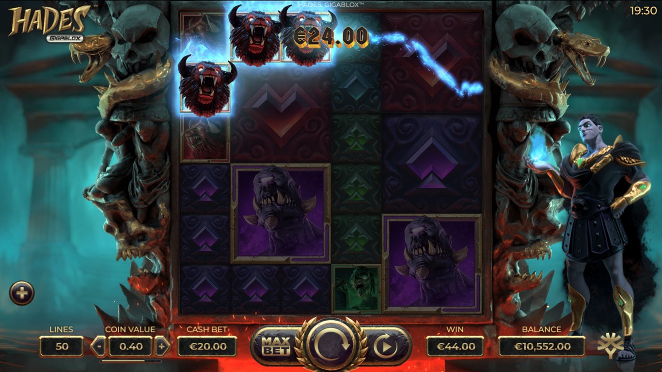 Hades Gigablox Slot Slot Image in Demo - pic. 2
