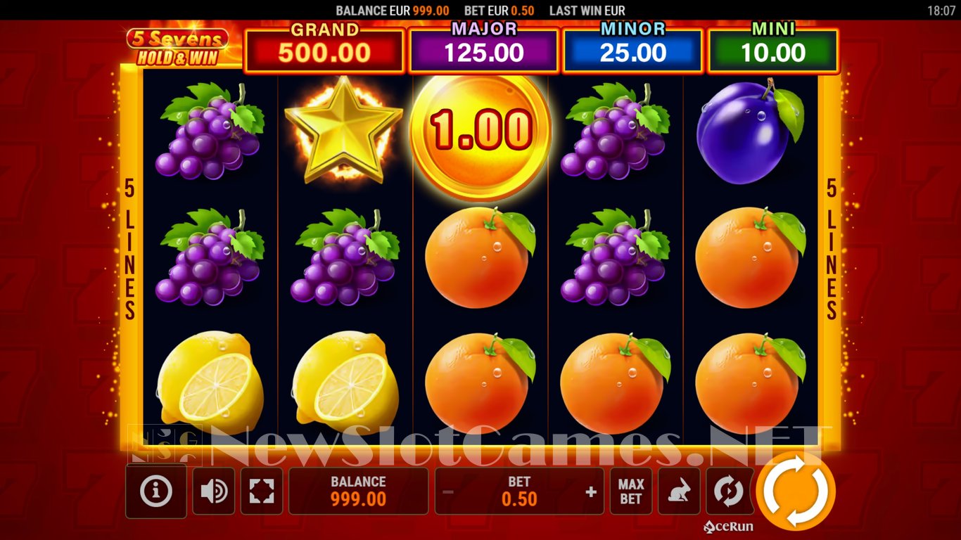 5 Sevens Hold & Win Slot Demo Image