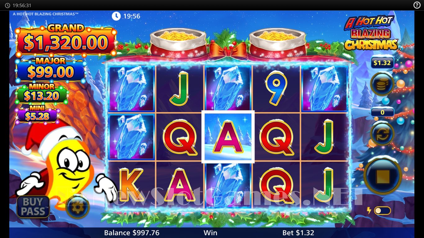 A Hot Hot Blazing Christmas Slot Slot Image in Demo - pic. 3